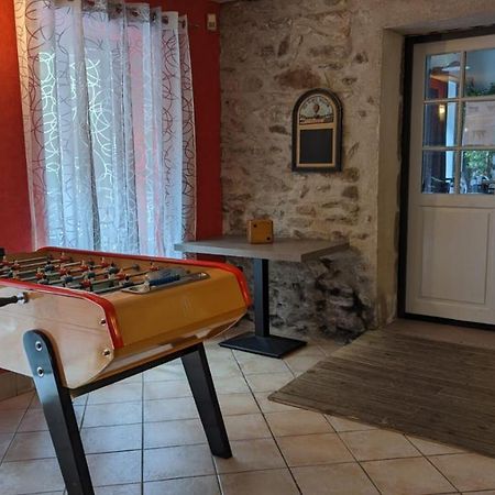 Chambres D'Hotes Les Lits Des Fees Saint-Floret Luaran gambar