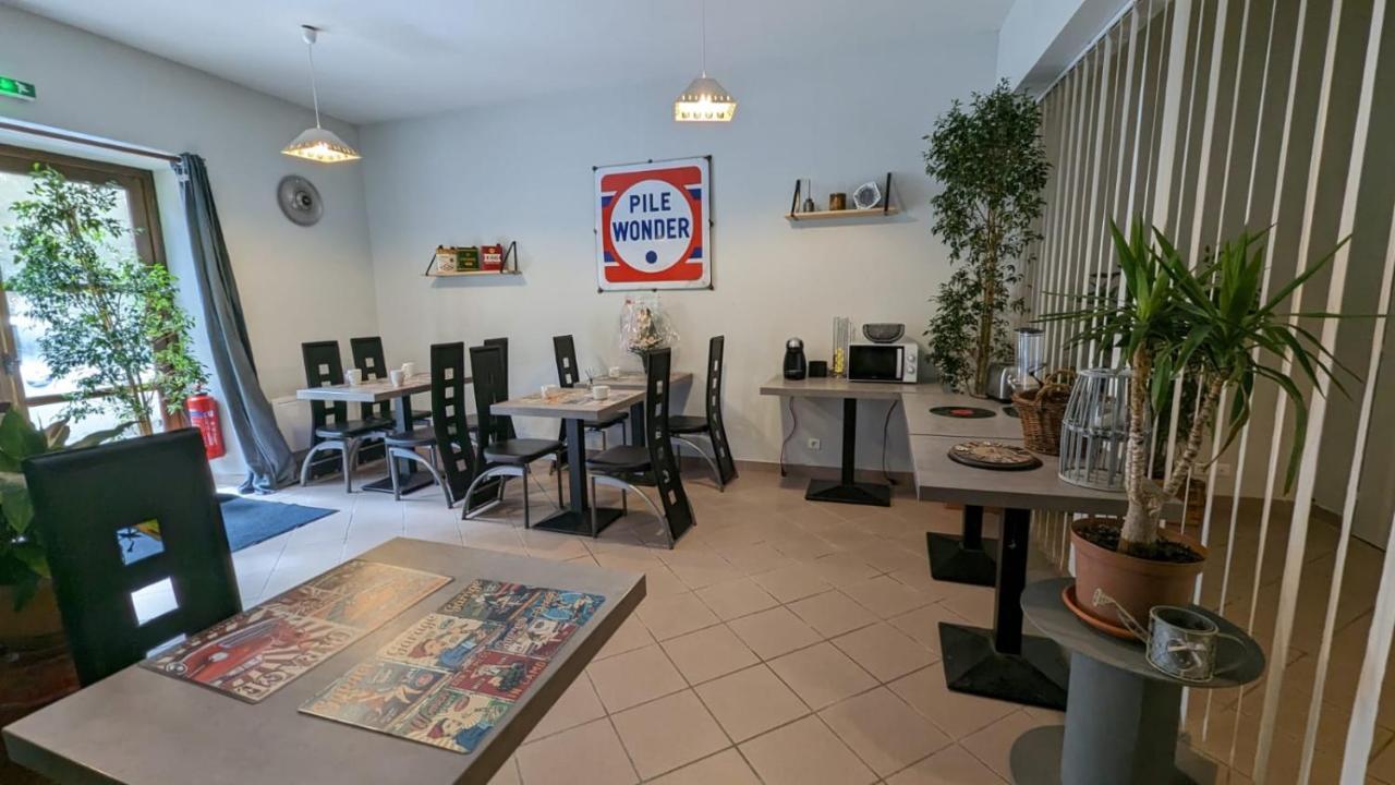 Chambres D'Hotes Les Lits Des Fees Saint-Floret Luaran gambar