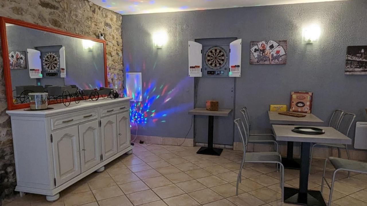 Chambres D'Hotes Les Lits Des Fees Saint-Floret Luaran gambar